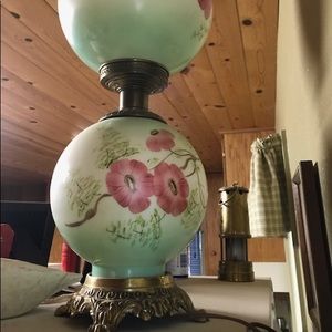 Hurricane lamp